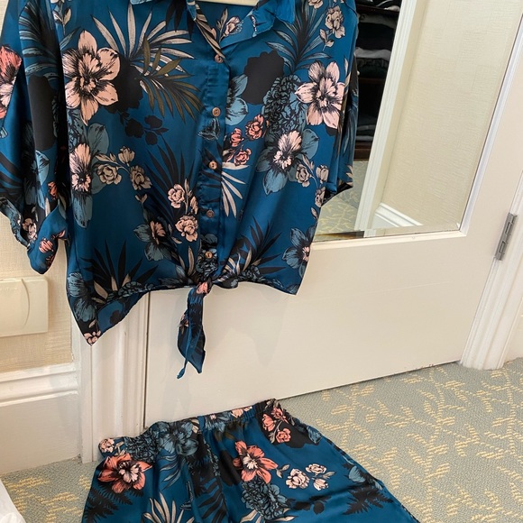 Midnight silk pajama set - Picture 7 of 9